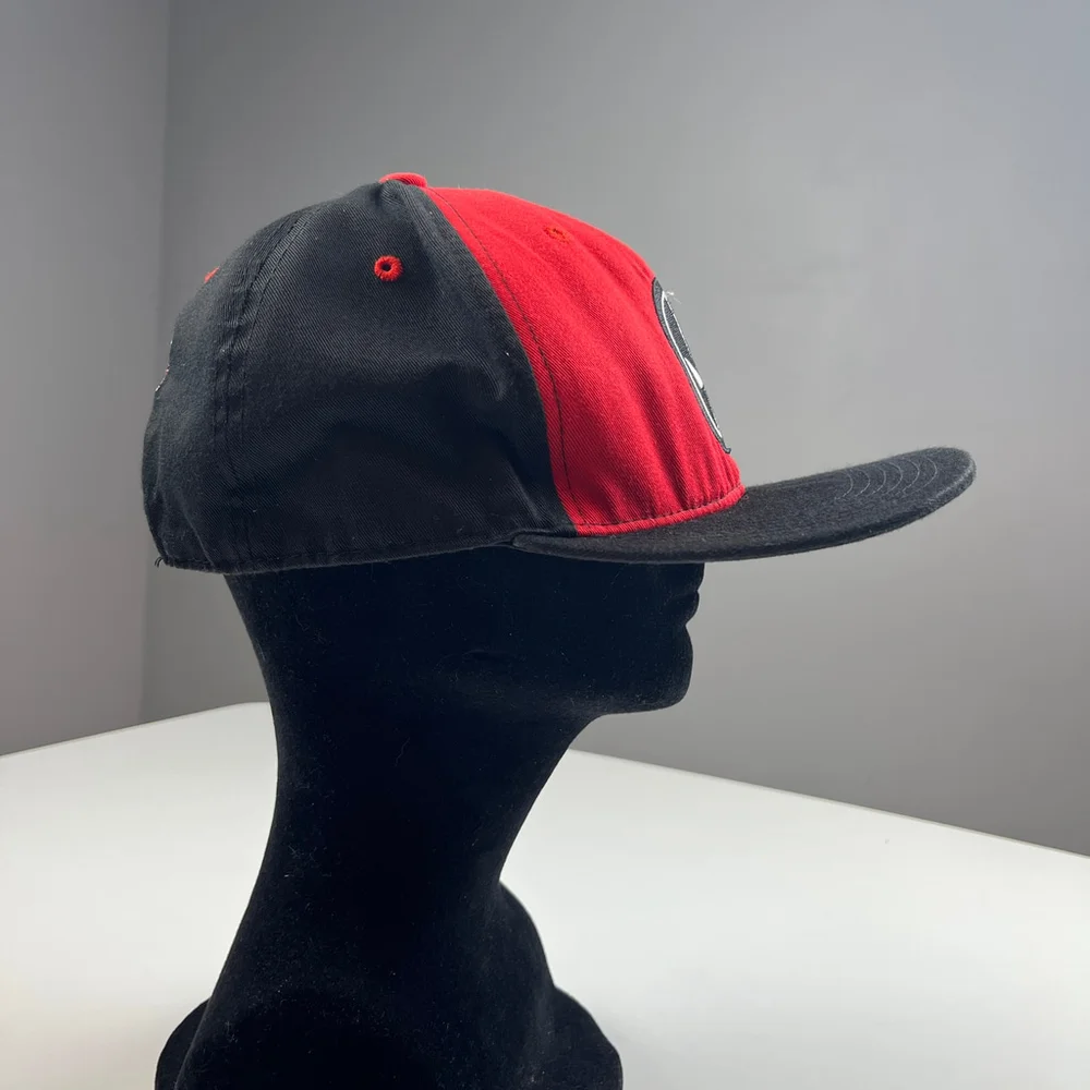 Marvel Deadpool embroided hat snapback red black one size fit most run small - Picture 3 of 6